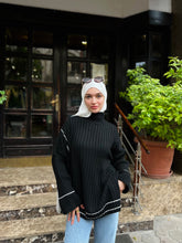 Loose Turtleneck Striped Pullover- Black