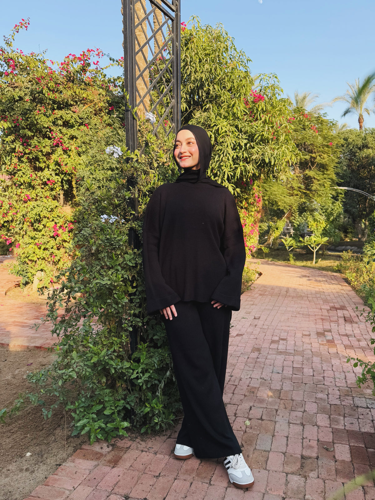 Go To Pants in Black