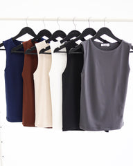 Her Essential basic top-Cut