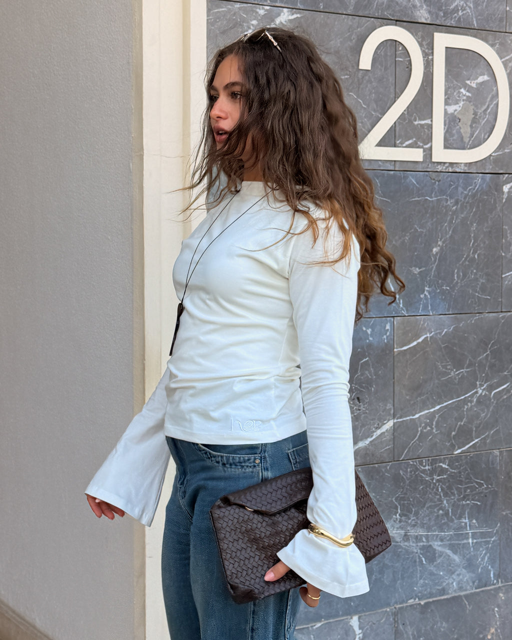 HER BASIC ESSENTIALS-LONG SLEEVE