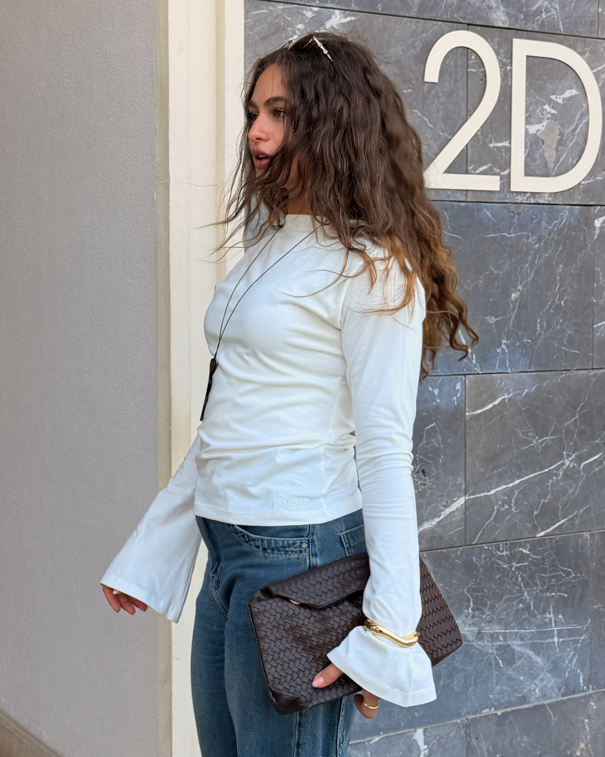 HER BASIC ESSENTIALS-LONG SLEEVE