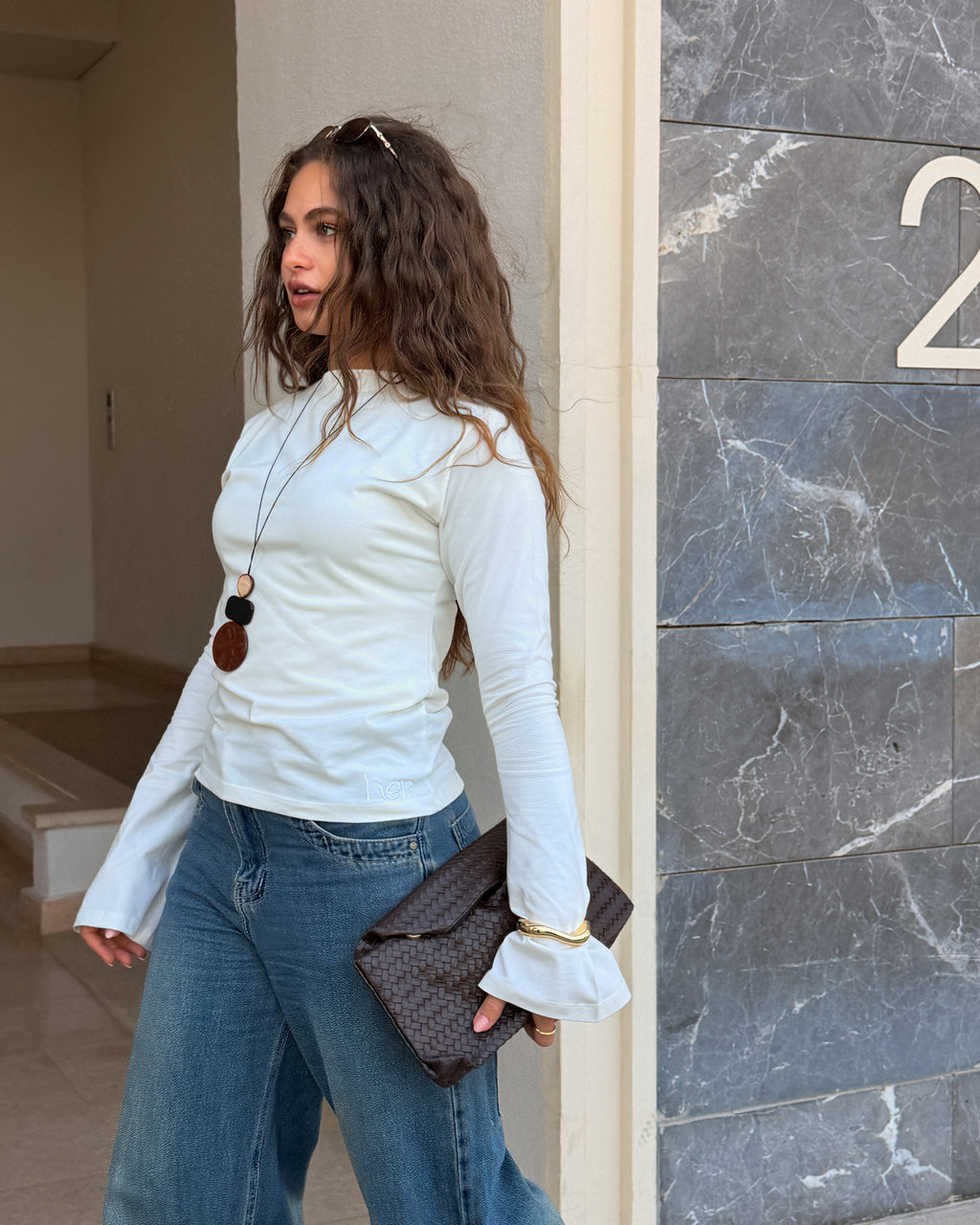 HER BASIC ESSENTIALS-LONG SLEEVE