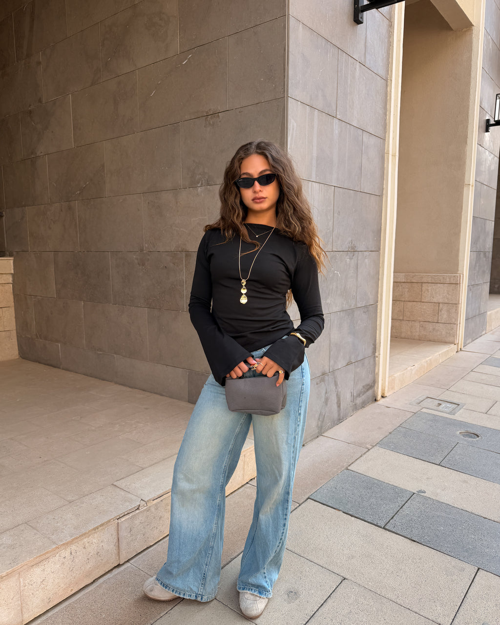 HER BASIC ESSENTIALS-LONG SLEEVE