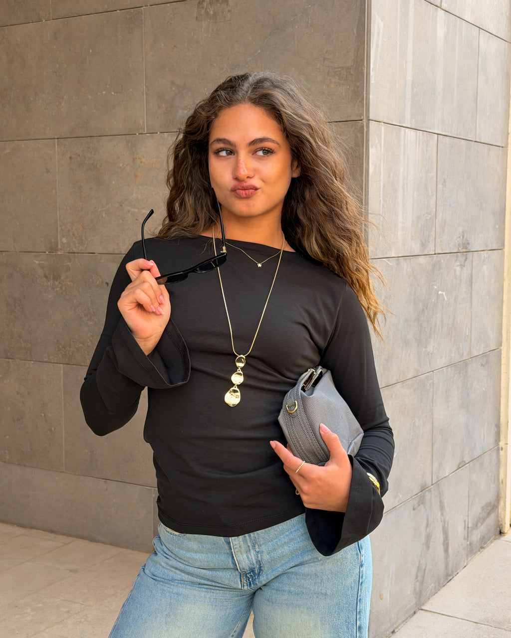 HER BASIC ESSENTIALS-LONG SLEEVE
