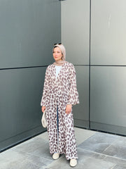 Leo Cardigan