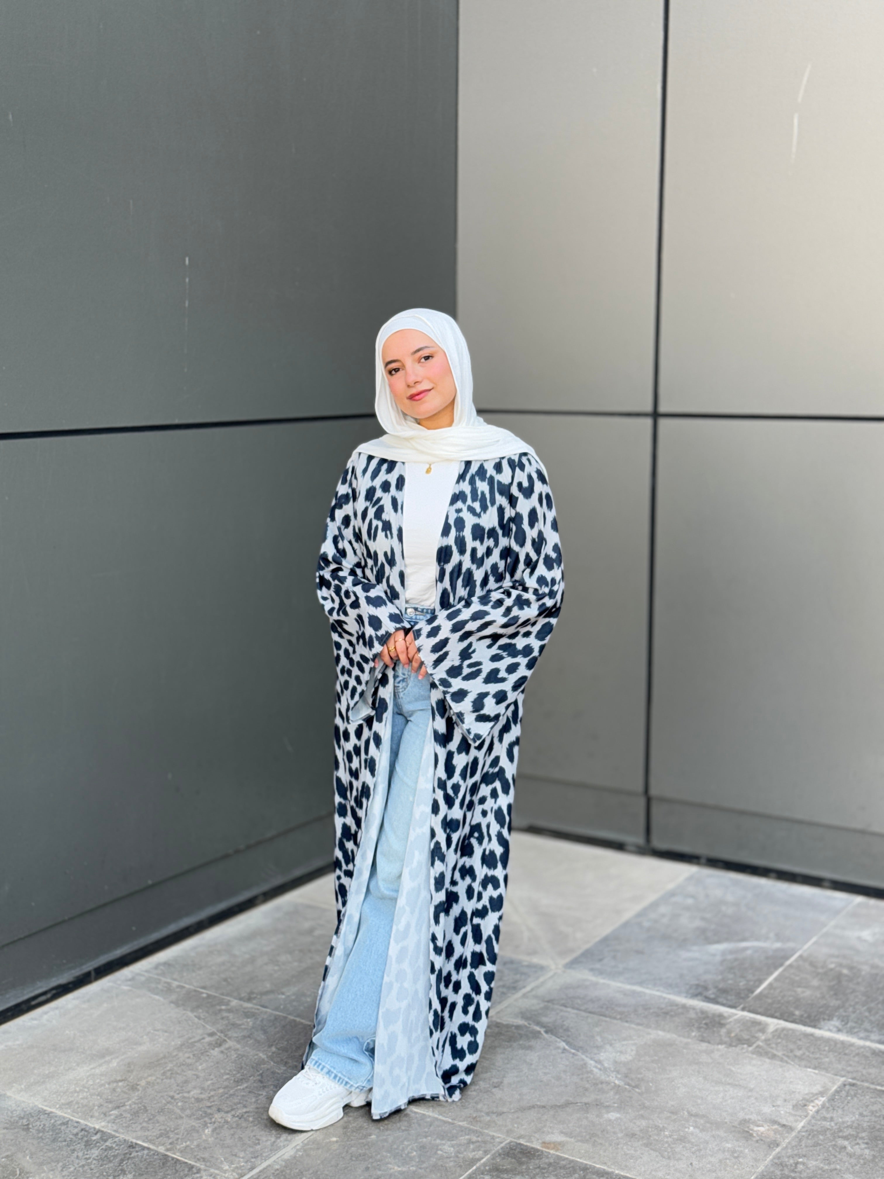 Leo Cardigan