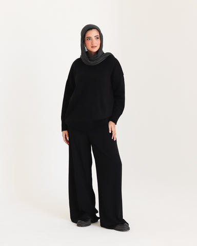 Classic Fit Pants In Black