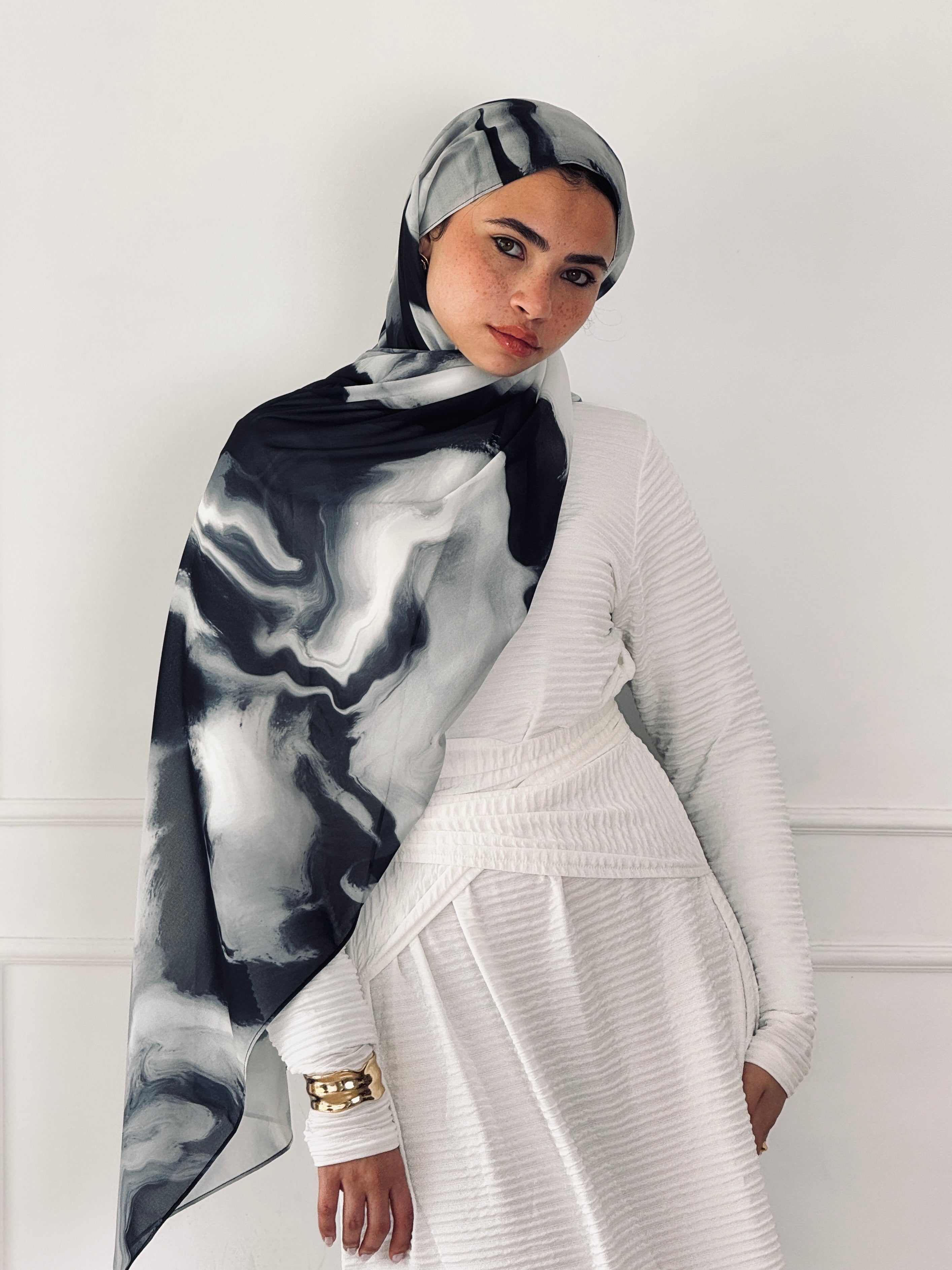 Shadow Fade Marble Scarf