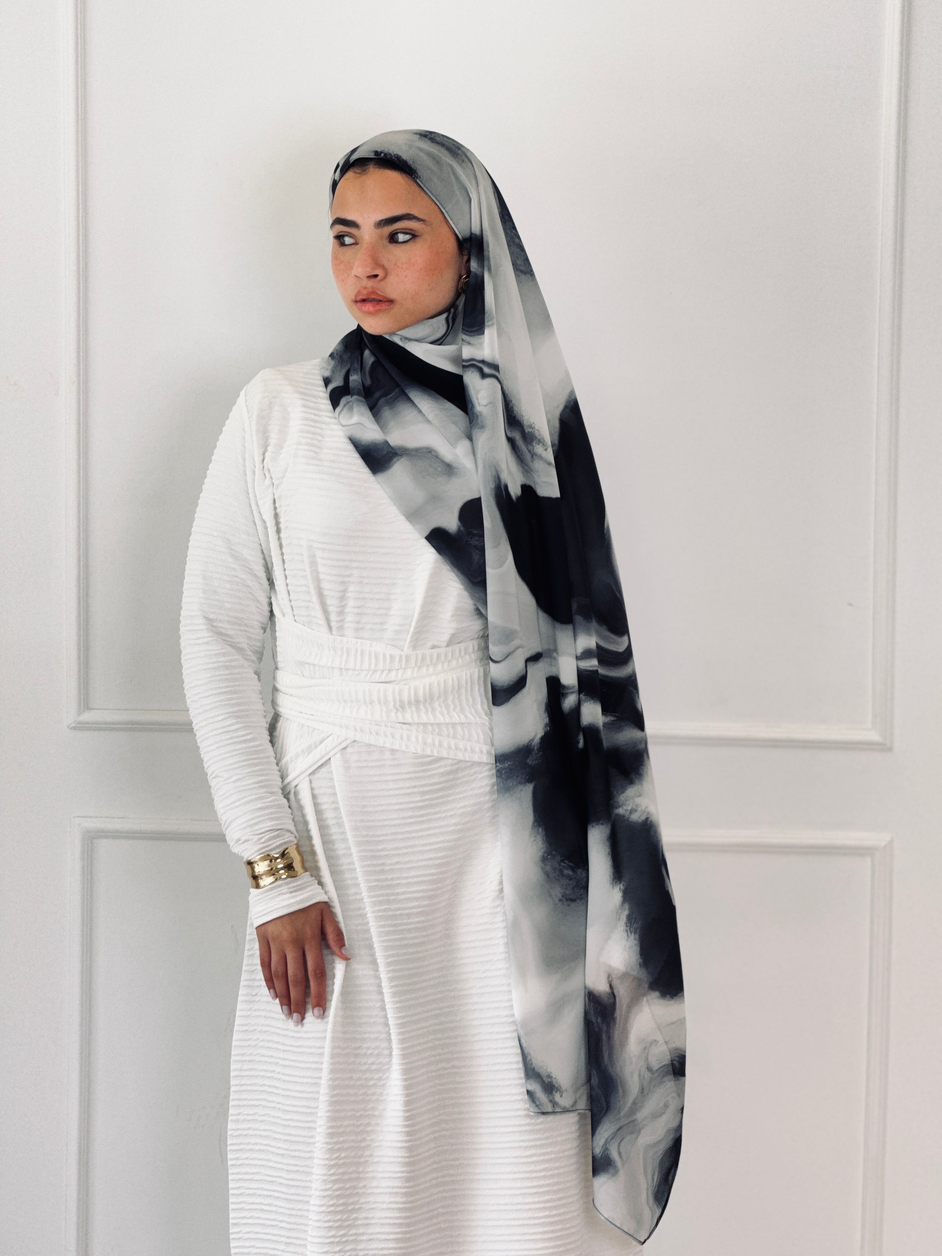 Shadow Fade Marble Scarf