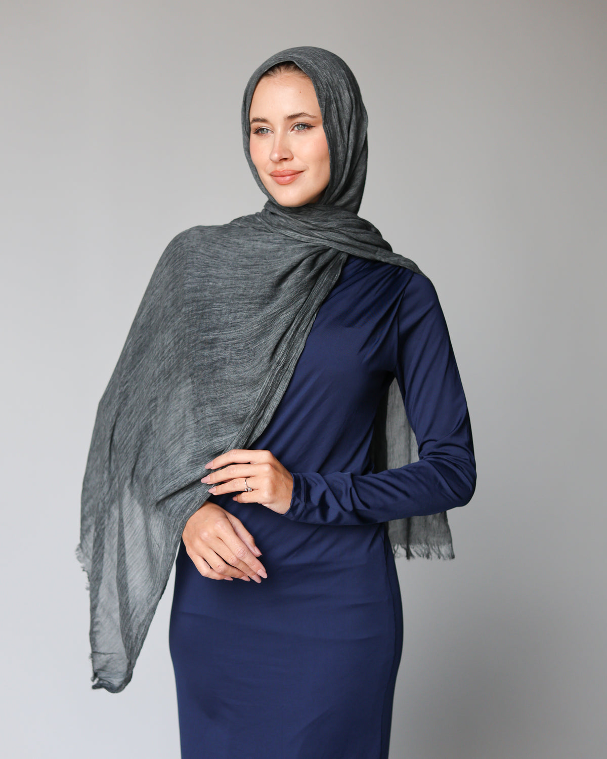 Her Thai Line Scarf- Grey
